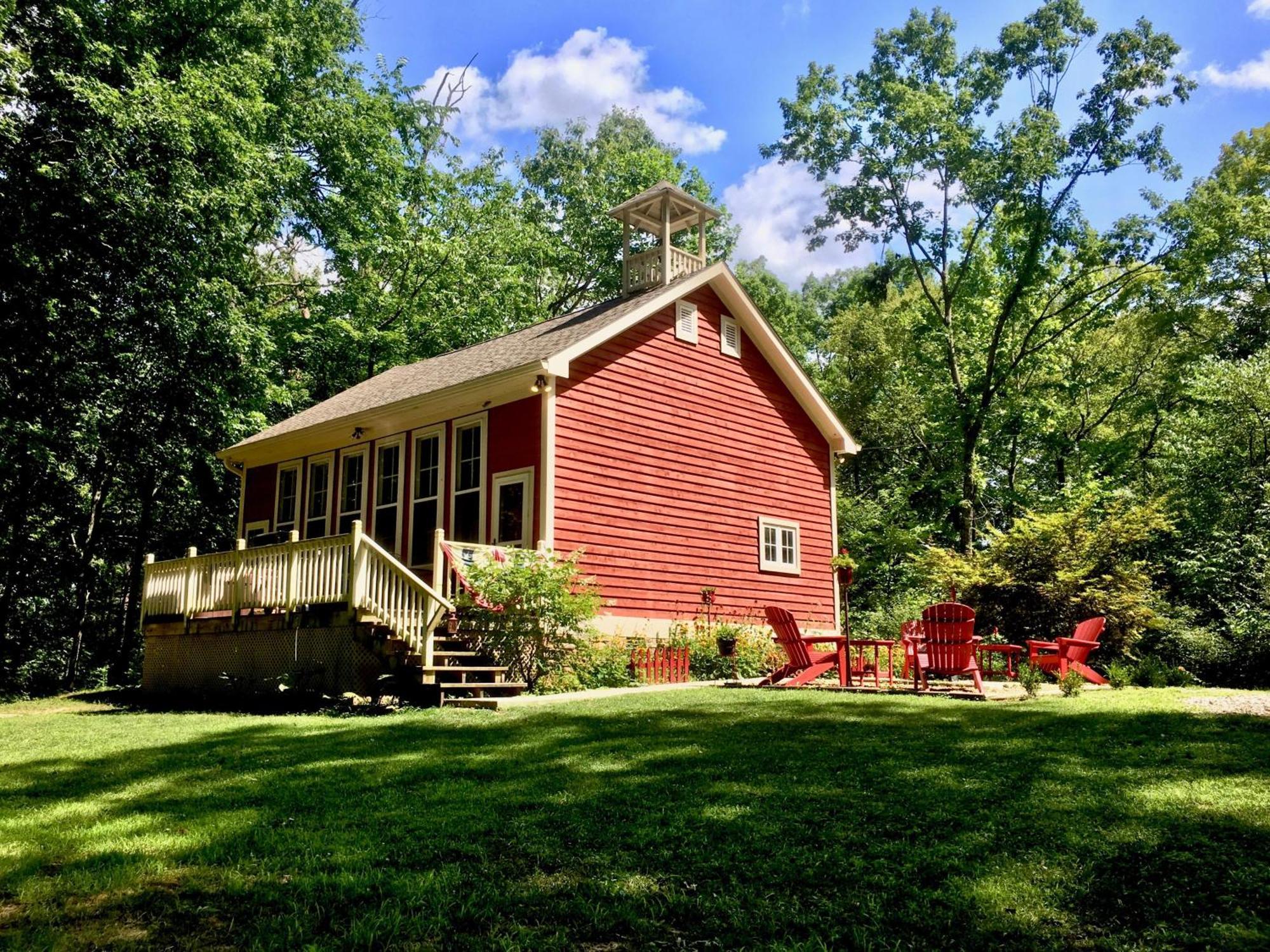 1891 Schoolhouse Inn Morgantown Eksteriør billede